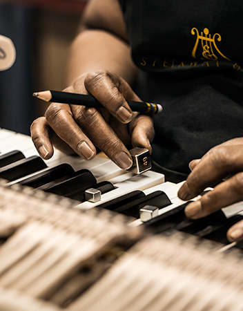 Steinway archival photo 4